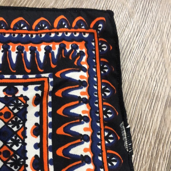 PIERRE BACCARA PARIS Vintage Silk Scarf - Picture 6 of 8